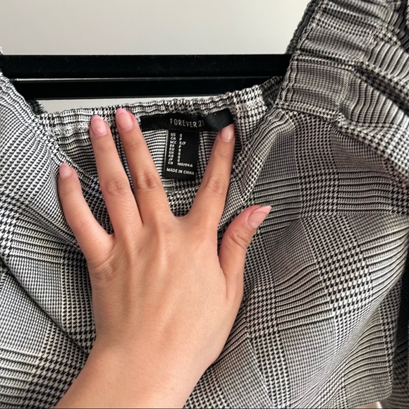 Forever 21 plaid crop top - Picture 3 of 3